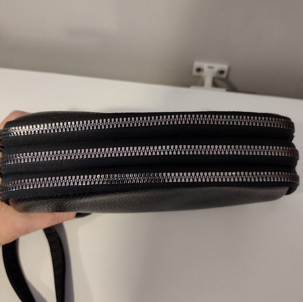 Small leather crossbody